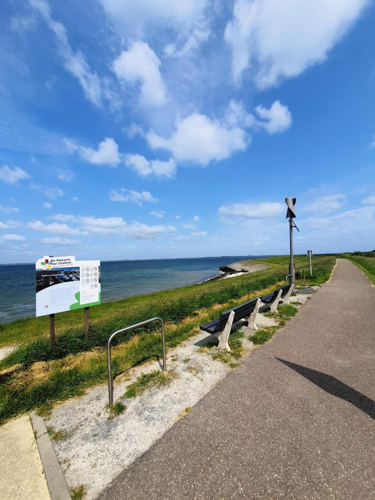 Vakantiehuis Op Villapark Oesterbaai Aan Zee , Met Speeltuin Grenzend Aan De Tuin Wemeldinge Exteriör bild